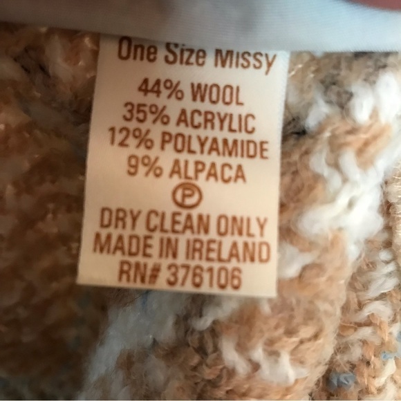 Boyne Valley Weavers Wool Alpaca Blend Beige Poncho Handcrafted in Ireland OS - Picture 3 of 4